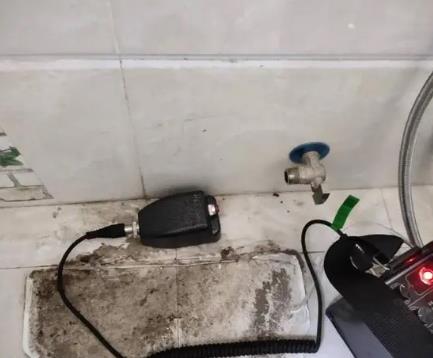 无棣屋顶漏水维修公司分享下卫生间漏水的危害及解决方法